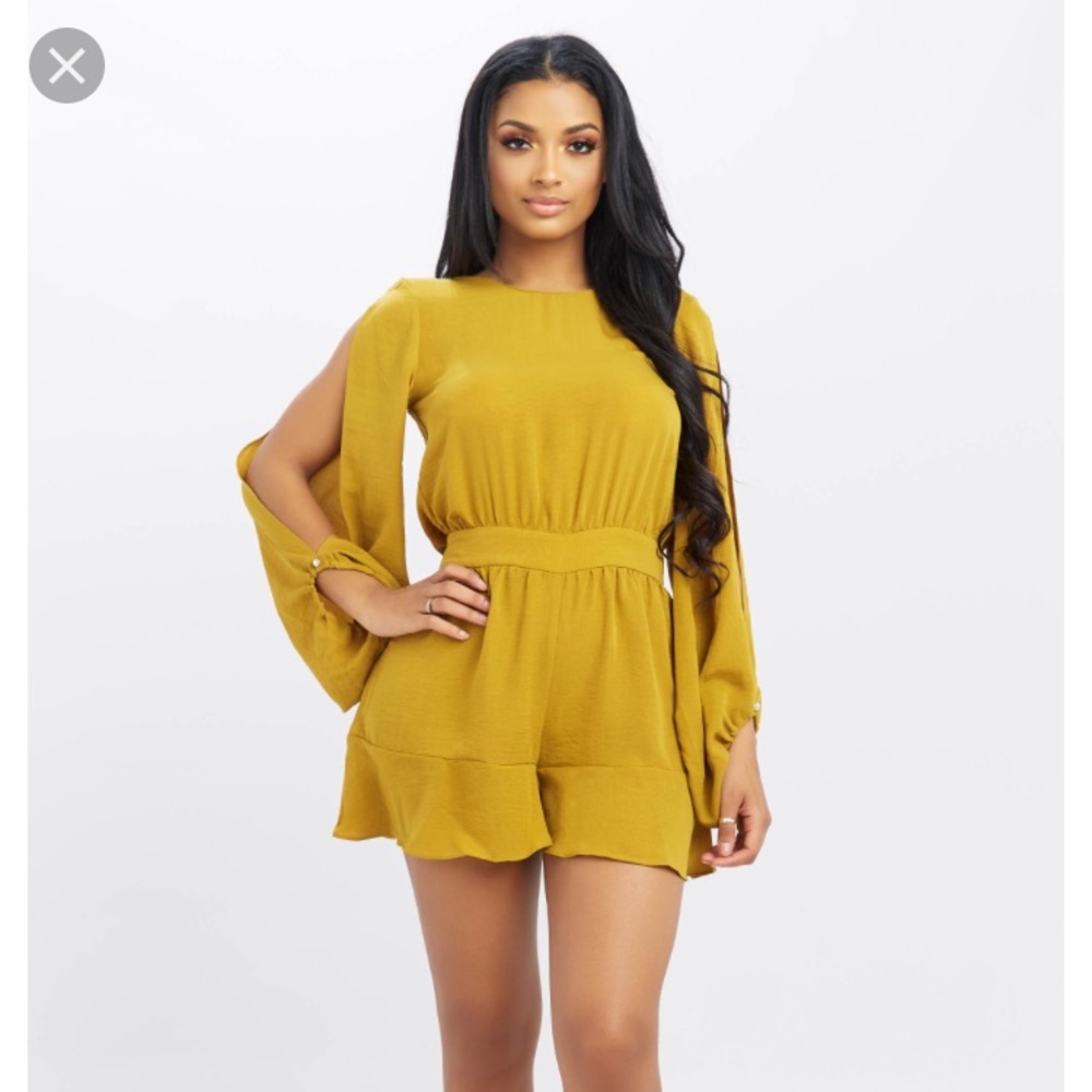 Sale!! Strolling through the streets romper